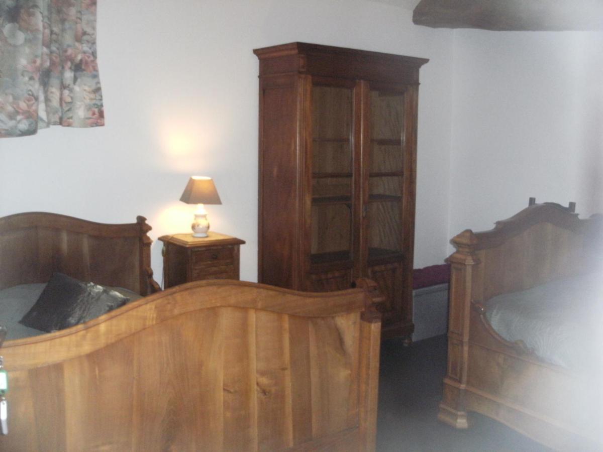 Bellengreville  Grange Dans Ancien Corps De Ferme酒店 外观 照片